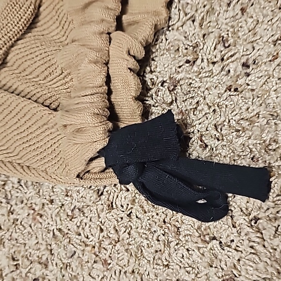 BCBGeneration turtle neck sweater - Picture 2 of 2